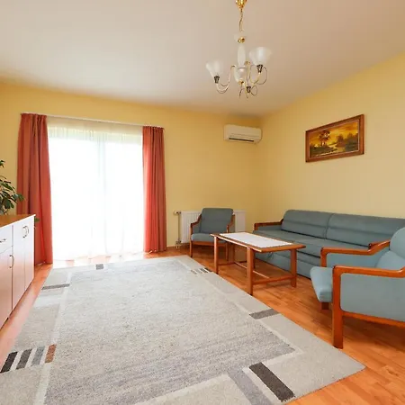 Balazs Πανσιόν